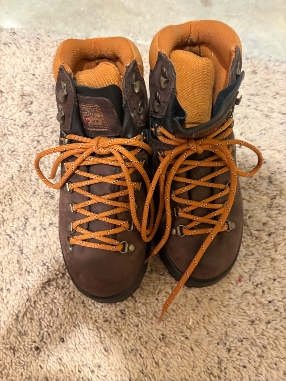 Women’s American eagle  Y2K  Brown Leather Hiking Boots with Orange Laces